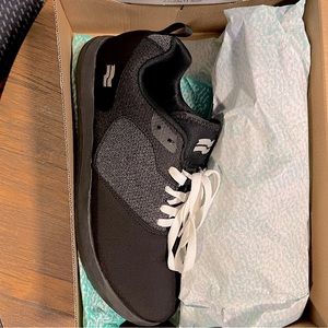 Strike-Movement Pace cross training shoe. Sz 10M